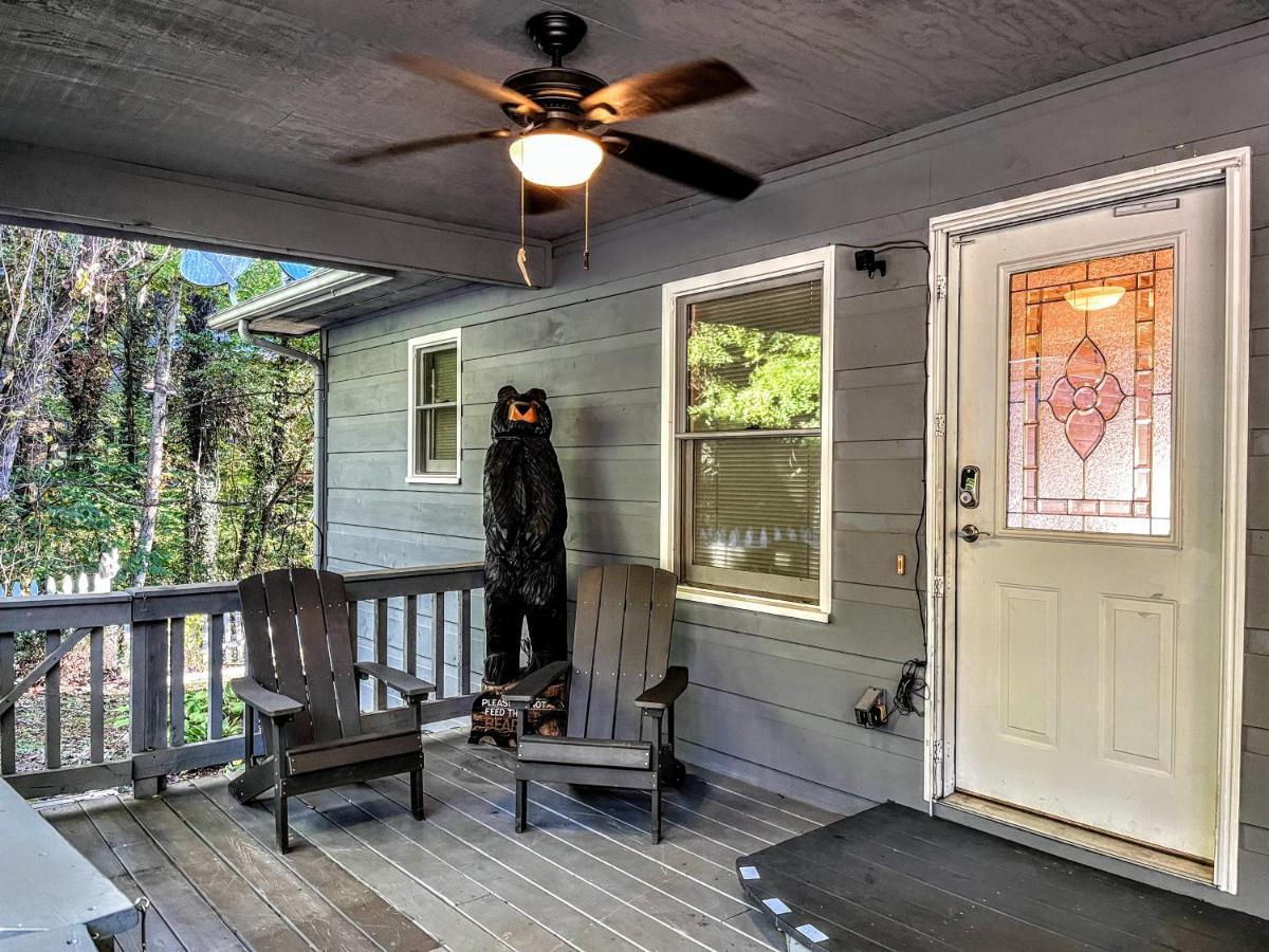 Ole Smoky Bnb - Game Room, Hot Tub, Mtn Views! พิเจนฟอร์จ ภายนอก รูปภาพ