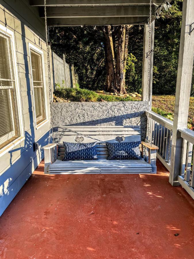 Ole Smoky Bnb - Game Room, Hot Tub, Mtn Views! พิเจนฟอร์จ ภายนอก รูปภาพ